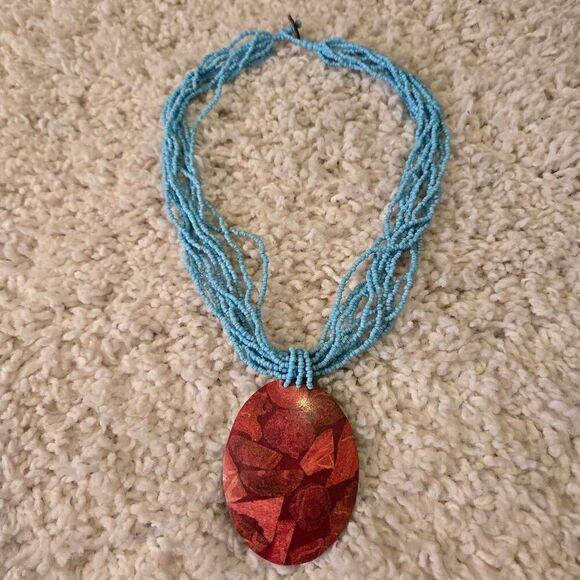 Seed Bead multi strand necklace red pendant - Picture 2 of 8